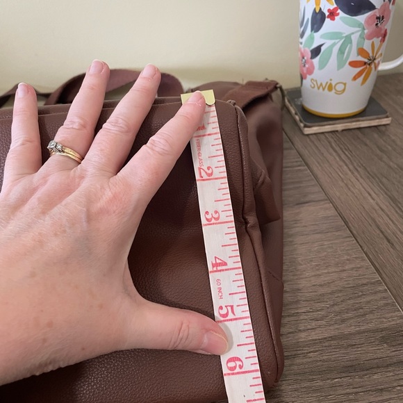 Square tote by Thirty One Gifts - Picture 3 of 7